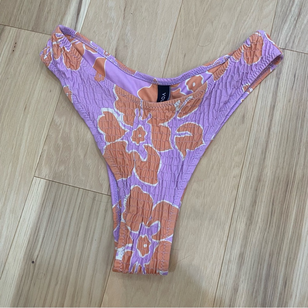 Volafa Sz S hibiscus pink and orange bikini bottoms